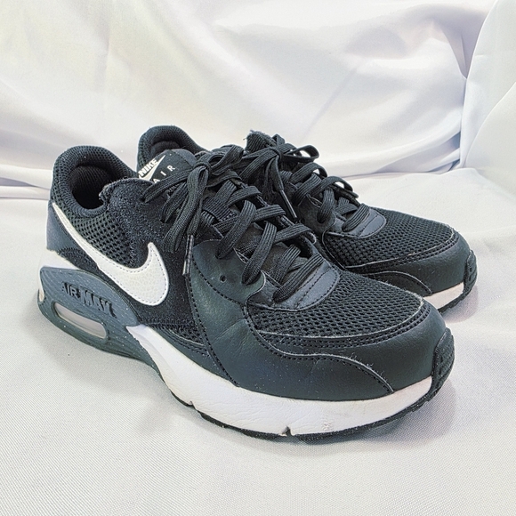 Nike Air Max Excee Black White Dark Grey CD5432 003 Womens Size 6.5 - Picture 1 of 9